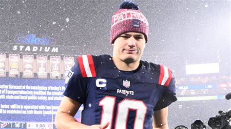 Drake Maye injury update: Patriots QB addresses shoulder malady