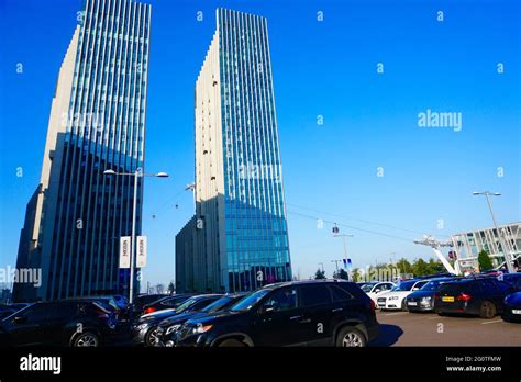 O2 London Car Parking 的图像结果