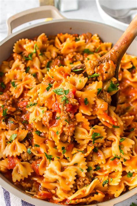 Italian Sausage with Bow Tie Pasta: A Flavorful Journey to Italy 🍝 ...