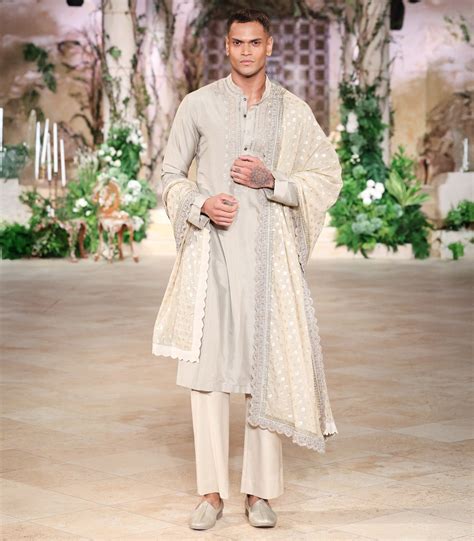 Beige Kurta Set – Jayanti Reddy