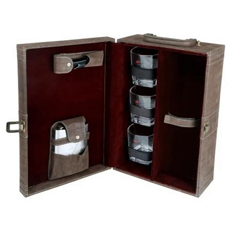 Bar Accessories - Light Brown - 02 Travel Bar Set Trader - Wholesaler ...
