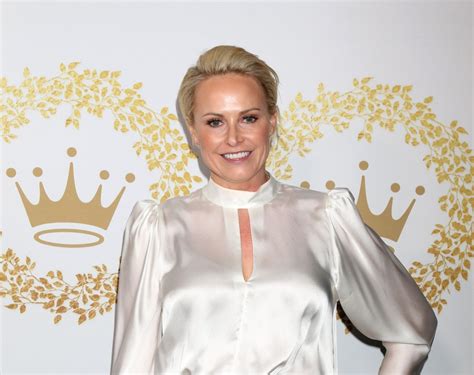 Jayne Mansfield's Height, Weight, Bio, Measurements & More