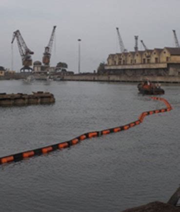 MECHANICAL OIL POLLUTION CONTROL