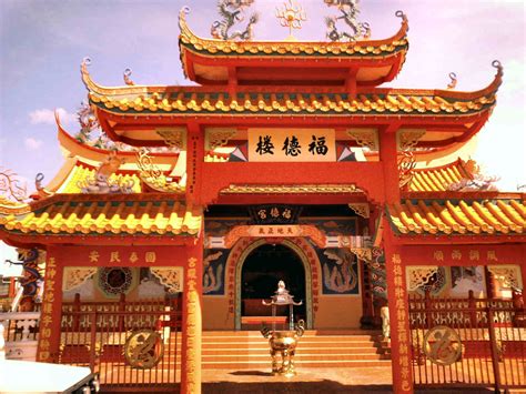 Chinese Identity in Australia: CHINESE RELIGION - Buddhism