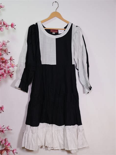 Frock| Black and White – DEEPTHI GANESH ENTERPRISES