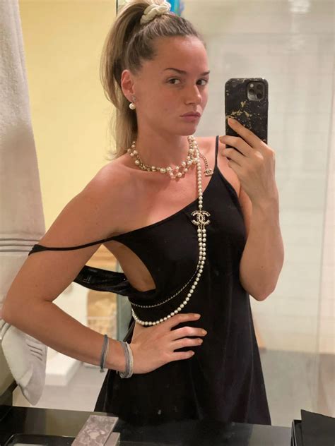 Tori Black | Scrolller