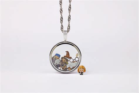 Official Guvit Jewellery India | Free Lockets Charms Offer