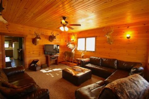 10 GAUGE OUTFITTERS LODGE (Kinsley) - Lodge Reviews & Photos - Tripadvisor
