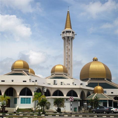 Bolkiah Mosque (Bandar Seri Begawan) - ATUALIZADO 2022 O que saber ...