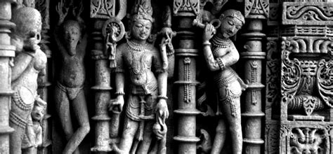 7 Iconic Indian Monuments That Were Built By Women