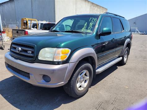 2001 Toyota Sequoia SR5