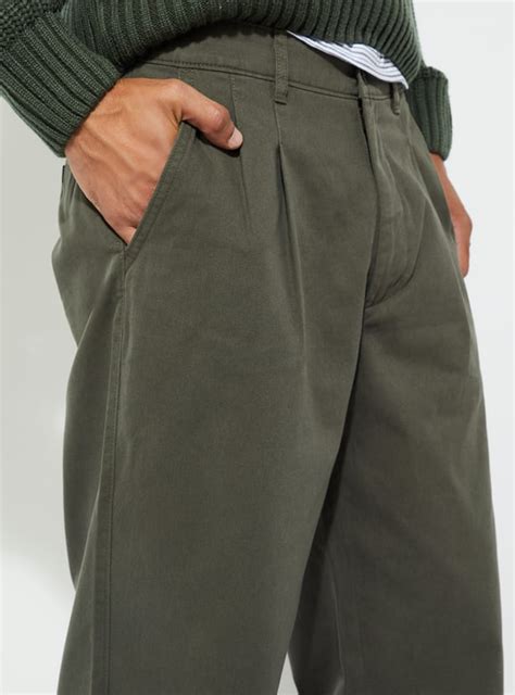 Buy URB_N Men Solid Relaxed Fit Trousers Online at just Rs. 1299.0 ...