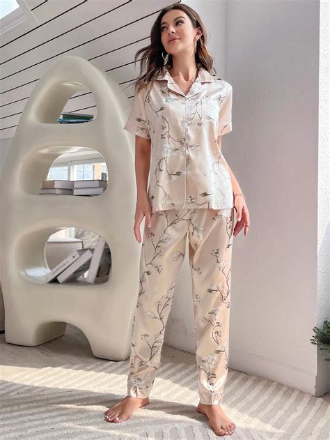 Elegant Floral Nightsuit Set For Women – Modernzy