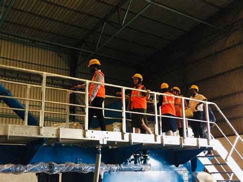 Rhiannon Harries visits CFlo Workshop | CFlo