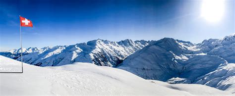 Villa in Gstaad at the Best Price | cozycozy