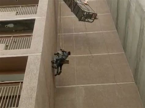 Two laborers were hanging 50 feet high in Odhav, the fire brigade team ...