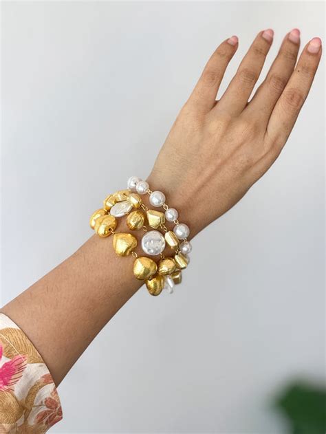 Buy Bracelets Online for Womens/Girls at Best Prices - Ishhaara
