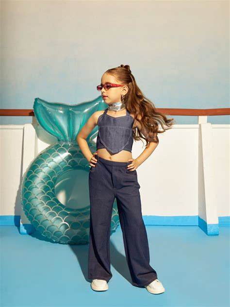 Denim Sleeveless stitch detail heart shape crop top-Blue – taffykids