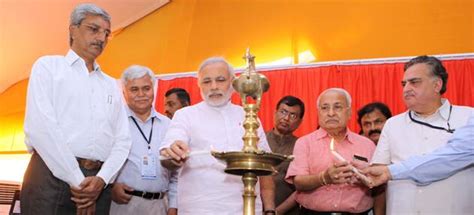 CM kicks off UID project in Gujarat