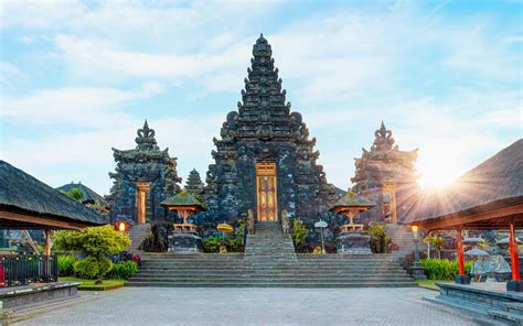 Visiter le Temple d'Uluwatu à Bali : billets, prix, horaires