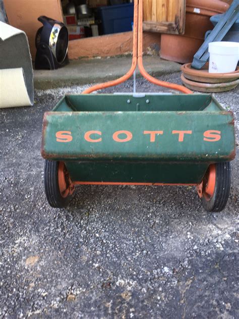 Scotts Drop Spreader Metal Vintage (1960s) Model 35-3 Bold Colors for ...