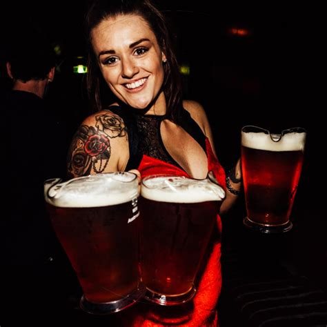 Birthday Venue Melbourne - Topless Bar | Schnitzel 'n Tits