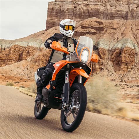 https://eu.alpinestars.com/cdn/shop/collections/MC26_AllTerra__26_Images_1080x1350_IG-1.jpg?v=1772038548
