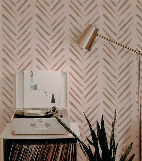 Beige Road Stripes Geometric Wallpaper – House Of Ikari
