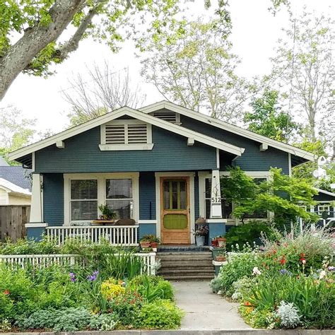 Craftsman Bungalow Style Houses