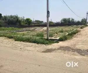 5 marla corner plot with personal road inside gated colony - Lands ...