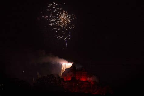 So fotografierst du ein Feuerwerk vom Schiff aus. [Rhein in Flammen/Bingen]
