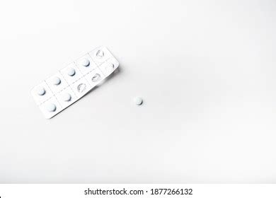 Medicine White Background 的图像结果