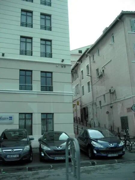 Hotel Studio Rue Caisserie, Marseille, France - www.trivago.in