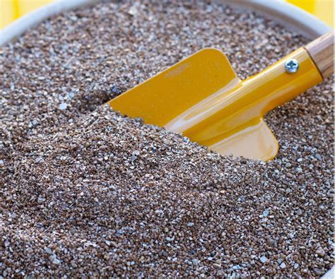 Perlite vs vermiculite – what's the difference? | Homes and Gardens