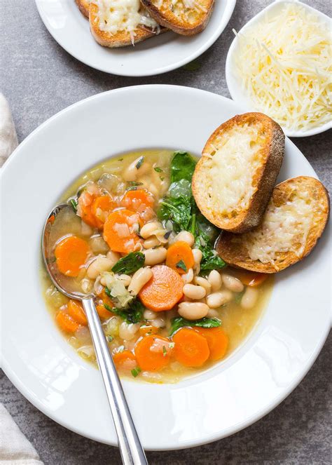 Easy Vegetable Bean Soup Recipe at Pam Irvine blog