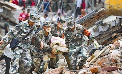 汶川地震女孩17年后嫁施救人最新素材