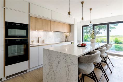 Contemporary White Masterclass Sutton Kitchen | The Kitchen Store