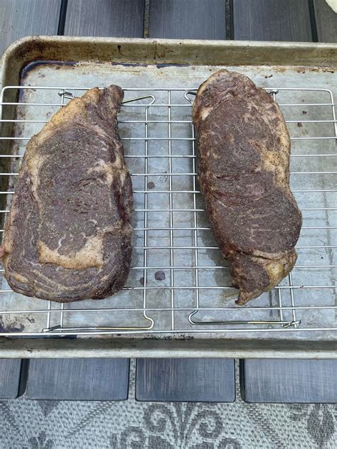 My first reverse sear! How'd I do? : r/steak