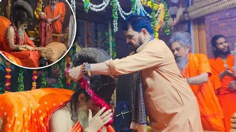 BJP : कौन हैं ये 'गुरुदेव'? बृजभूषण शरण सिंह ने जिनको किया साष्टांग ...
