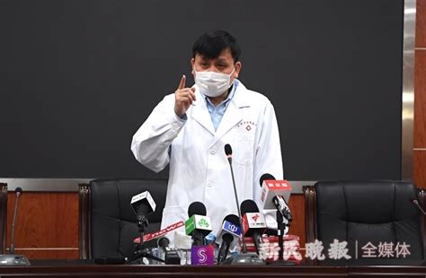 张文宏：在这次战疫当中，中国几乎每一个人都成为一个防疫专家|疫情|新冠肺炎_新浪新闻