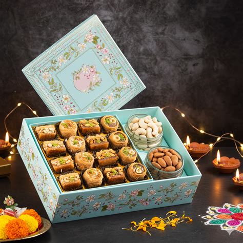 Pushp Assorted Baklava & Dryfruit Hamper Box – THE BAKLAVA BOX