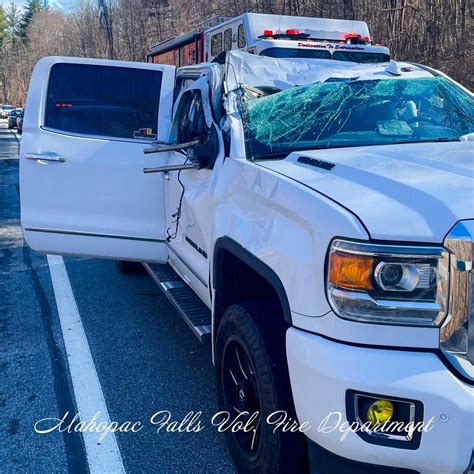 Tree Falls, Hits Car On Taconic State Parkway In Putnam | Peekskill ...