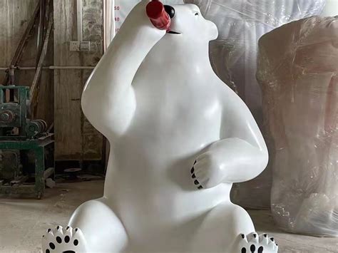 玻璃钢可乐熊雕塑大型仿真动物定制企业形象摆件_满天下艺术雕塑-站酷ZCOOL