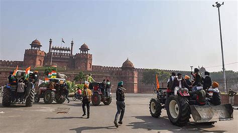 Samyukta Kisan Morcha disassociates itself from violence during tractor ...