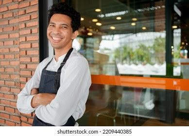 Hispanic Business Owner 的图像结果