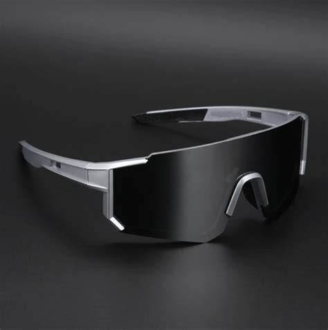 Drift Polarized Sunglasses (Black Lens | Grey Frame) - Ainak