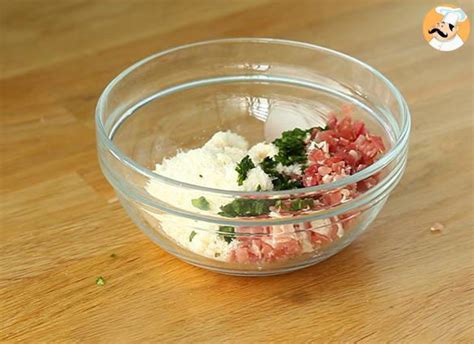 Parmesan, prosciutto, and basil tortellini