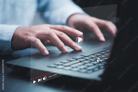 Computer Man Live 的图像结果