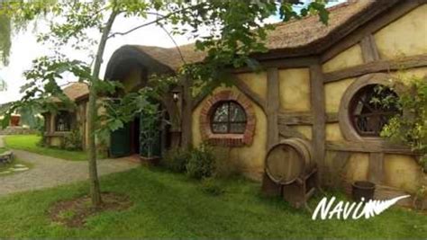 Hobbiton & Waitomo Caves Tour - 1 day | Tour in Auckland, New Zealand