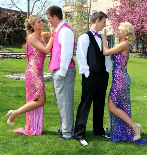 Going Commando Prom 的图像结果